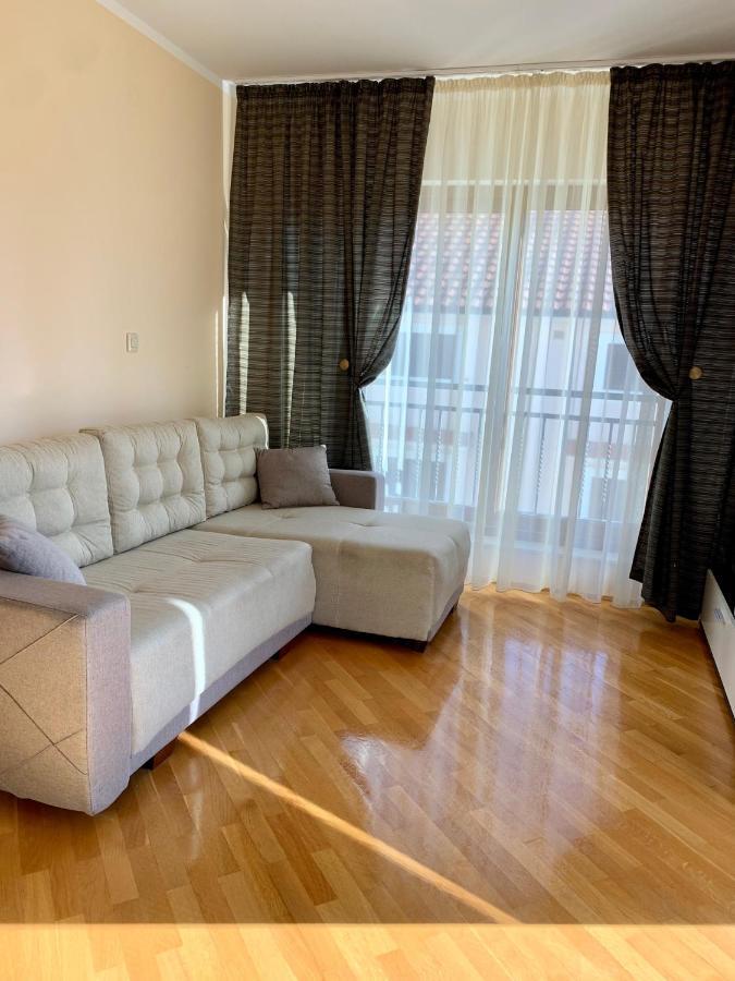 Lastochka.Mne Apartments Baosic Exterior foto
