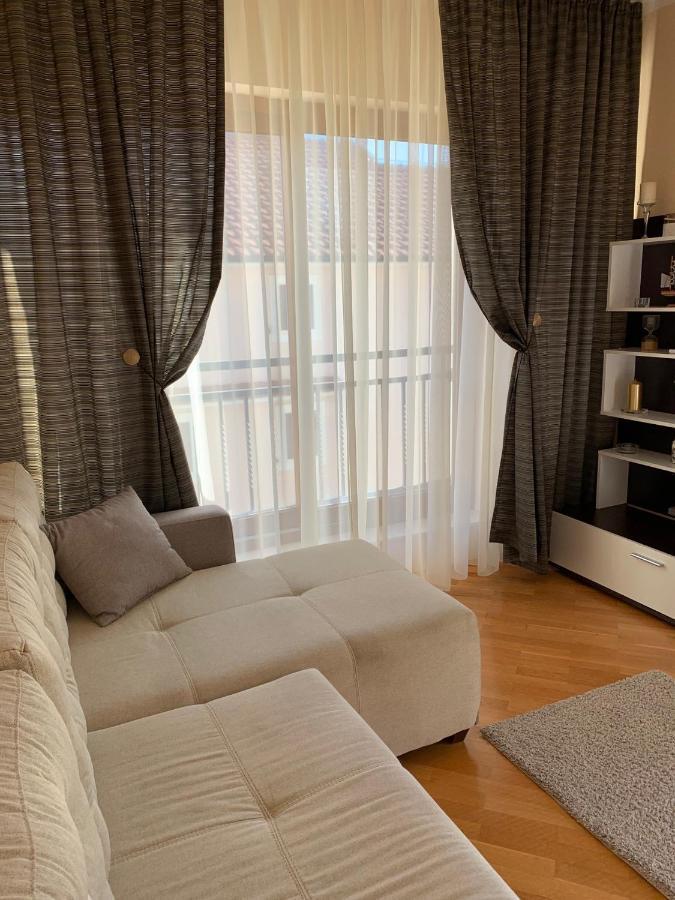 Lastochka.Mne Apartments Baosic Exterior foto