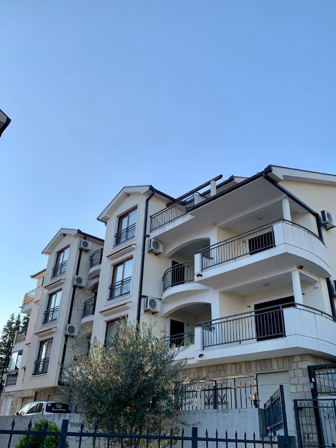 Lastochka.Mne Apartments Baosic Exterior foto